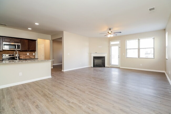 Photo - 1079 Lear Dr