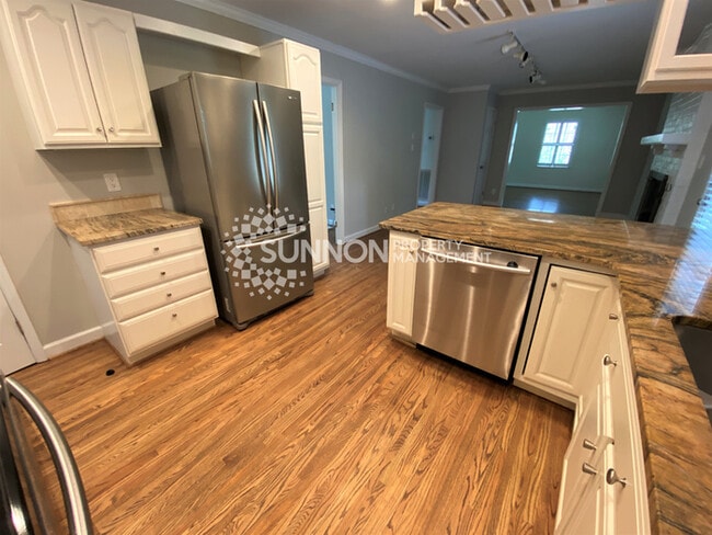 Photo - Charming 3 bed, 2.5 bath