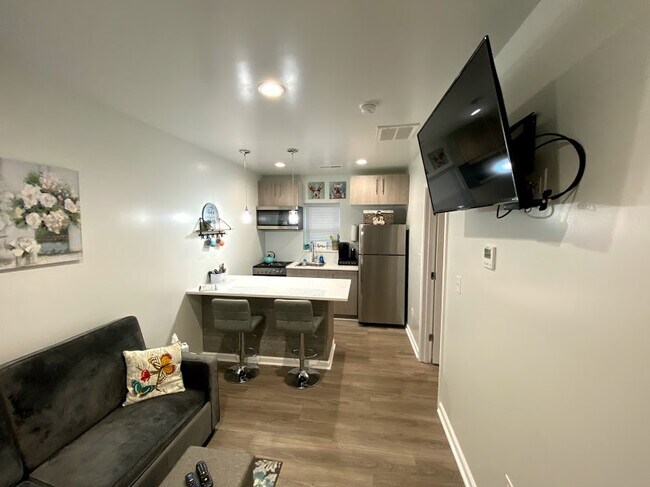 Well Appointed Kitchen - 412 E Nunnally St Unit 1