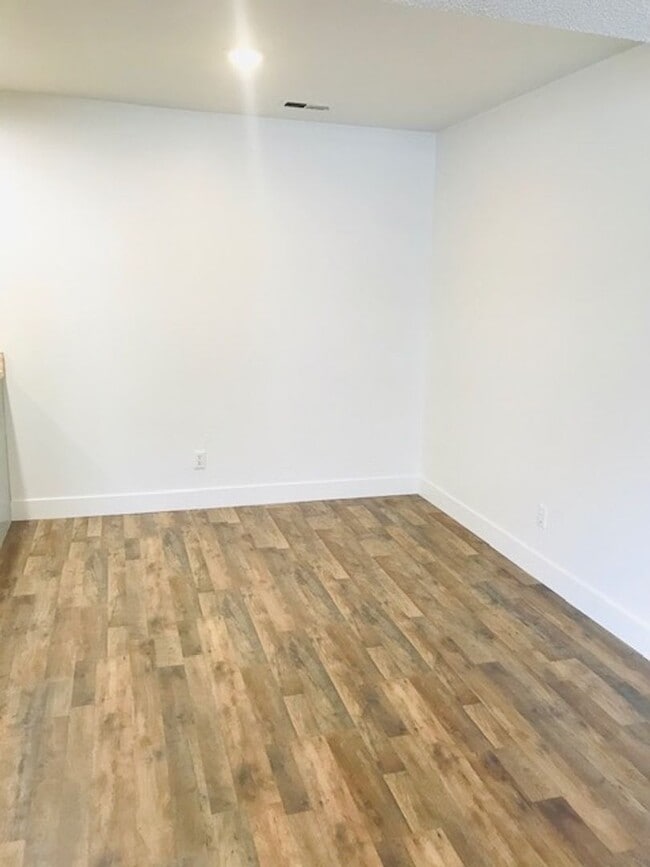 Photo - 88 W 50 S Unit Q6