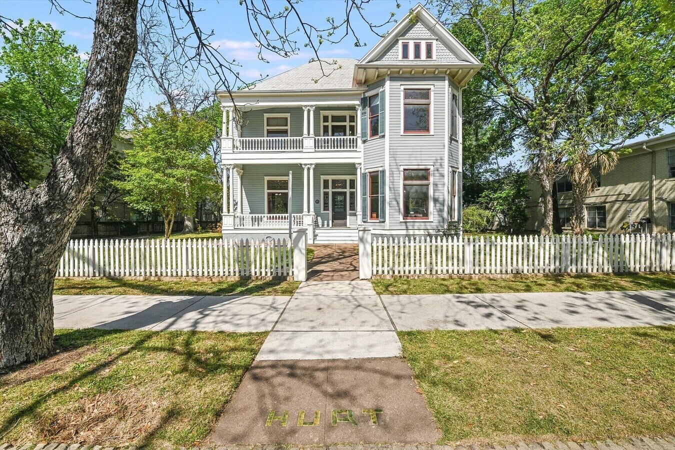 Photo - 8 Bedroom Mansion House