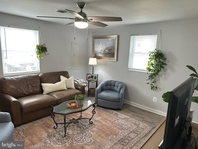 Photo - 7703 Dover Rd