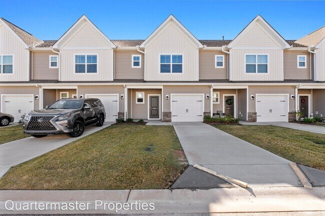 Photo - 3 br, 2.5 bath House - 29 Apricot Lane