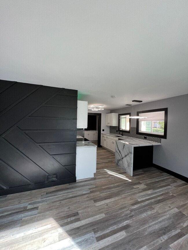 Photo - 1602 Jay Street