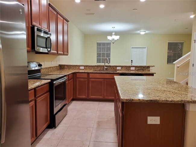 Photo - 14843 Evergreen Oak Loop