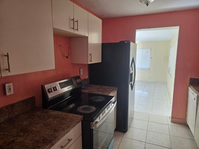 Photo - 1543 NW 10th Pl