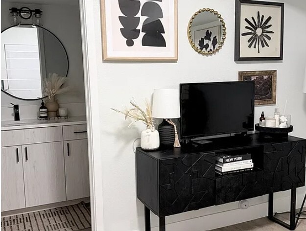 Photo - 4890 Zuni St