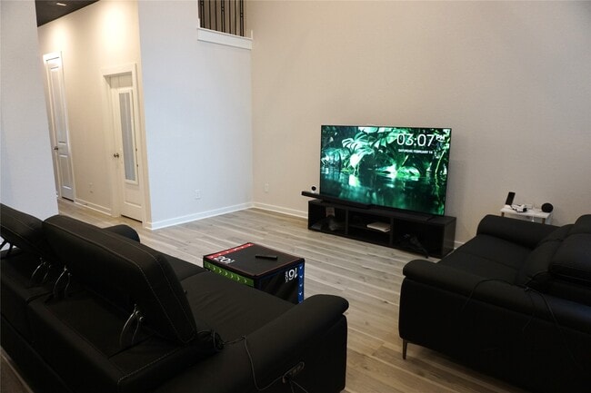 Photo - 16626 Lake Austin St