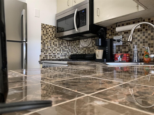 Photo - 2900 NE 30th St Unit E4