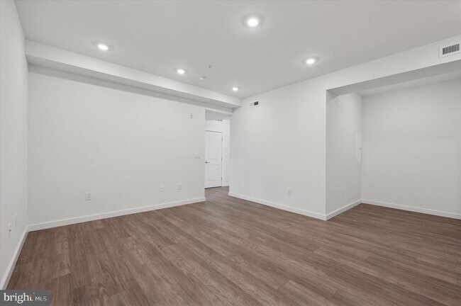 Photo - 1617 Ridge Ave Unit I