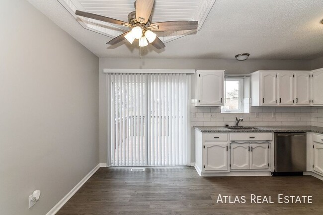 Photo - 710 S Park Dr