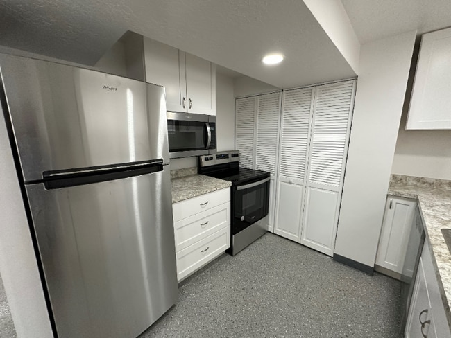 Photo - 499 Plateau Rd