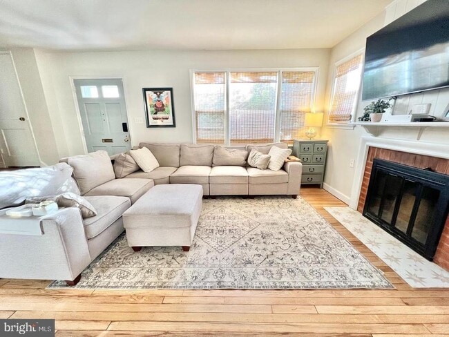 Photo - 503 Dorchester Ave