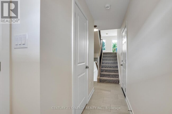 Photo - 91 Staples Blvd