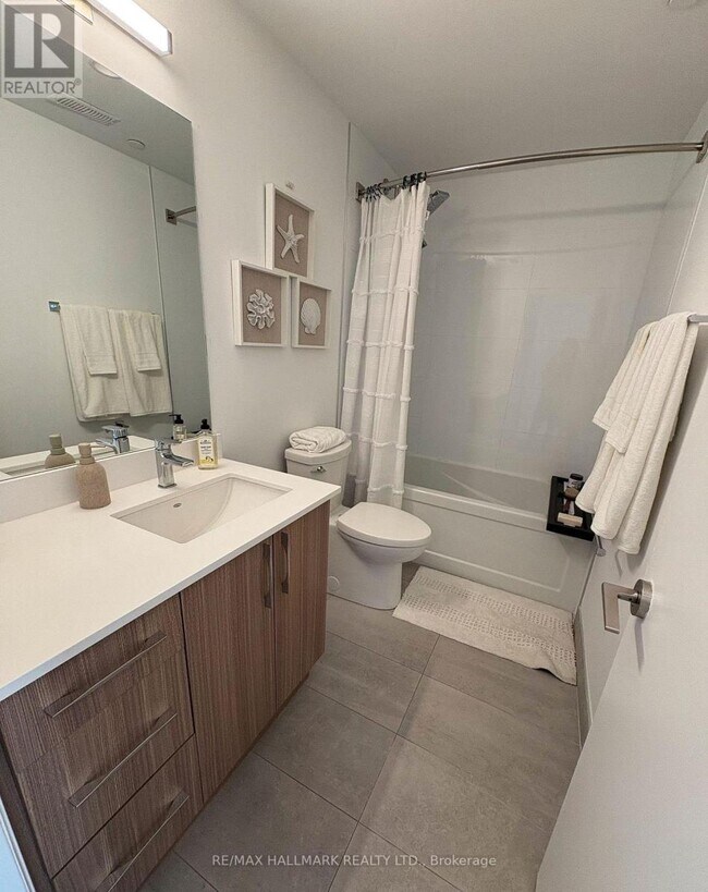 Photo - 15 Brenthall Ave