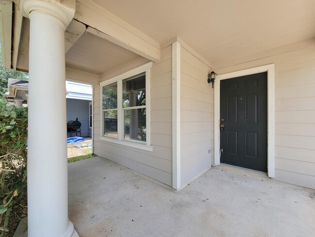 8106 Arrington Forest Ln