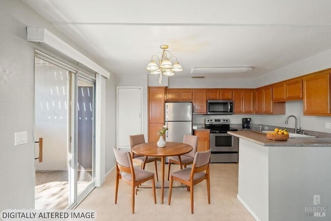 Building Photo - 2915 N Texas St Unit 2915 N. Texas Street #141
