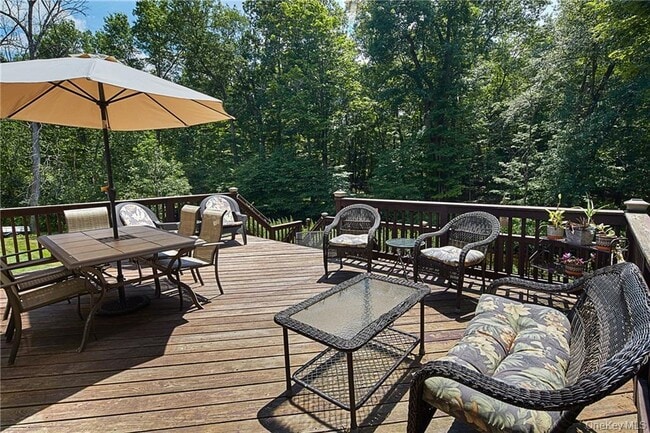 Photo - 19 Billy Ave