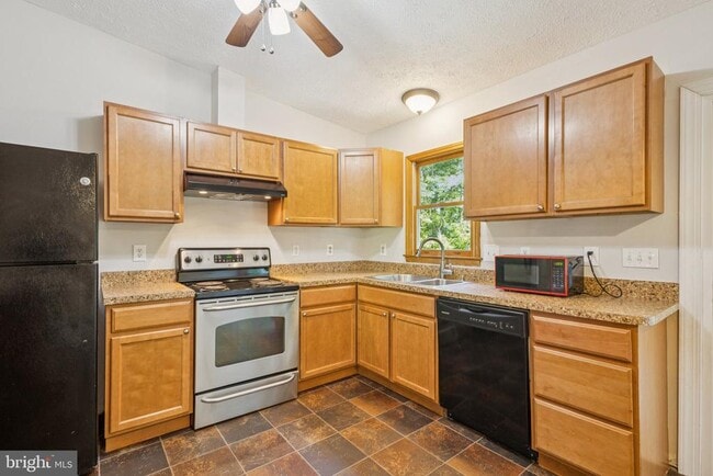 Photo - 20 Cherry Laurel Dr