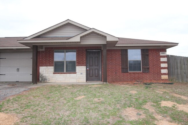 2 Bedroom Duplex for Rent in Lindale! - 2 Bedroom Duplex for Rent in Lindale! Apartment Unit 16920 Loring Ln