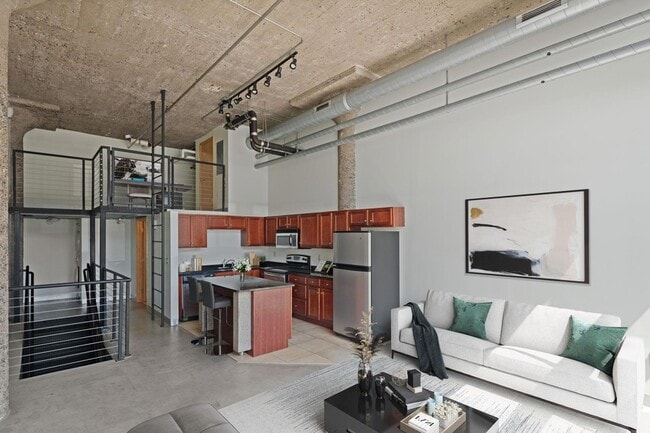 Building Photo - 521 S 7th St Rental