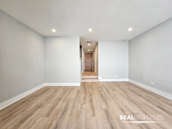 1220 N LaSalle
