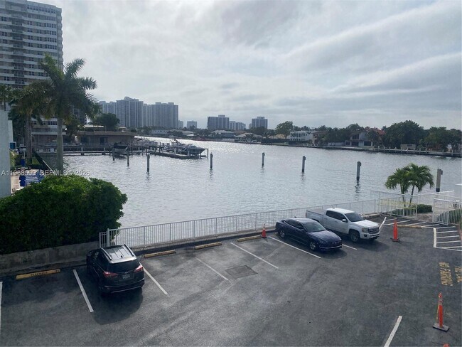 Photo - 1913 S Ocean Dr Unit 327