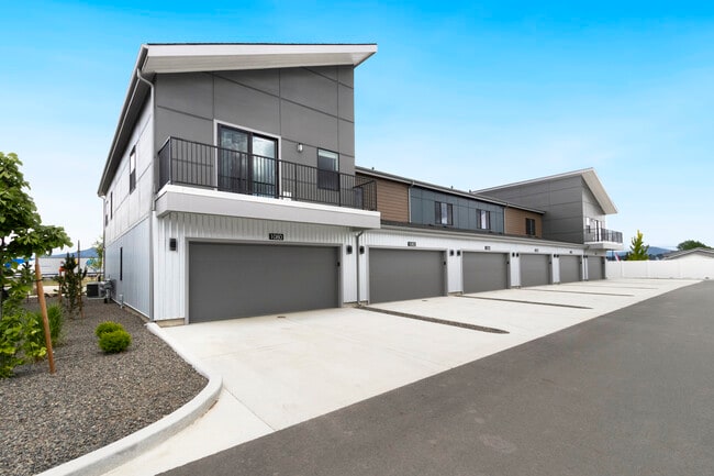 Building Photo - Millworx Rental