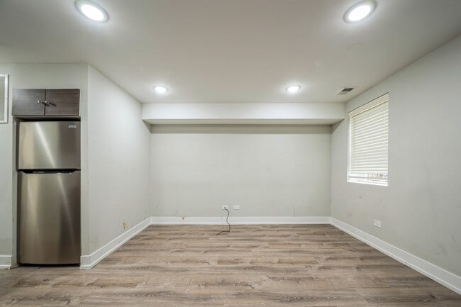 Photo - 2237 S Sacramento Ave