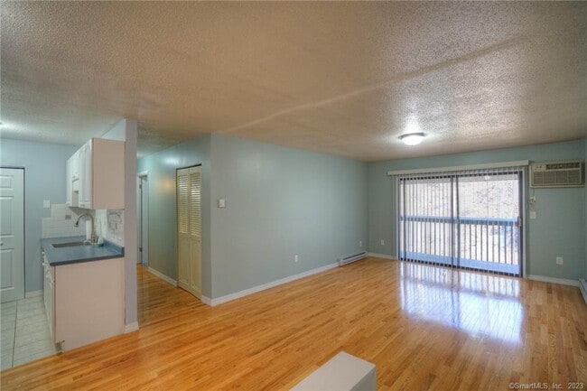 Photo - 86 Buddington Rd Unit 7