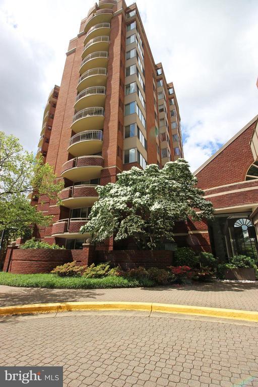 Photo - 5800 Nicholson Ln Apartment Unit 1-608