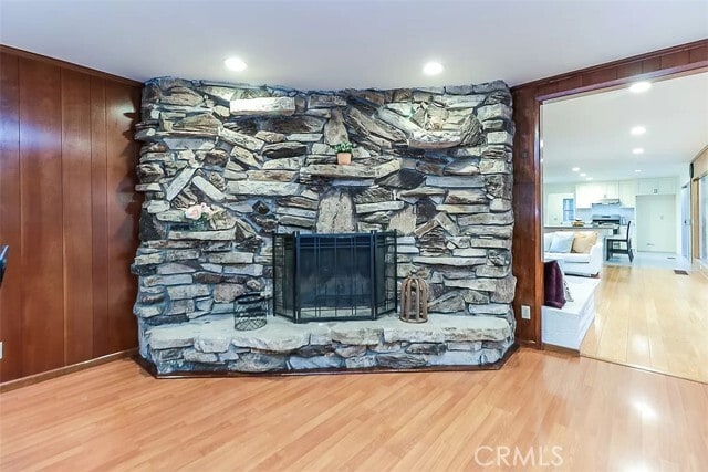 Photo - 584 W 22nd St