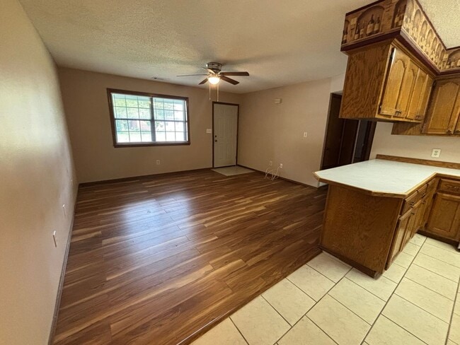 Photo - Charming 2-bedroom, 1-bathroom house in Russellville