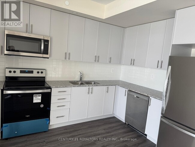 Photo - 1585 Rose Way
