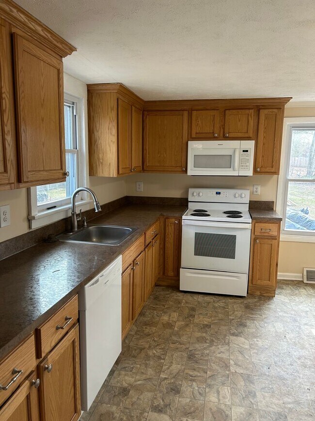 Photo - 12-14 Chapel Unit 14