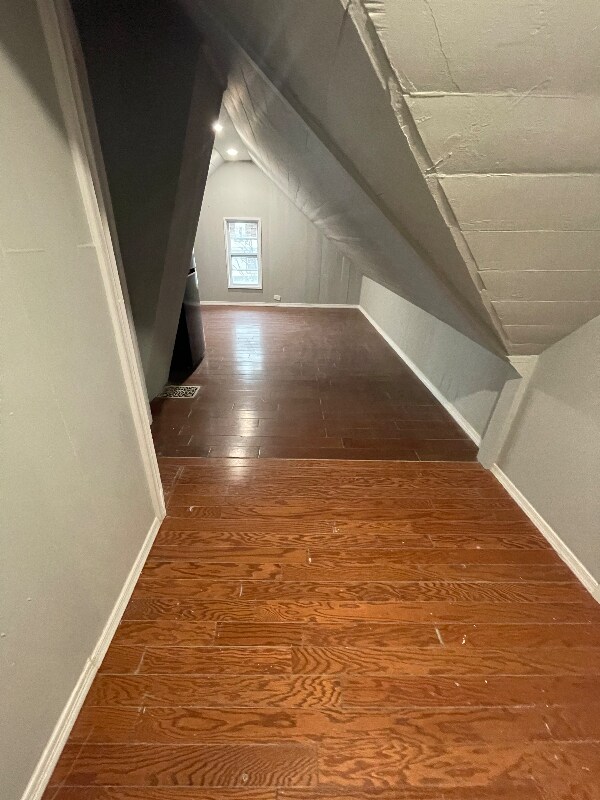 Photo - 595 William St