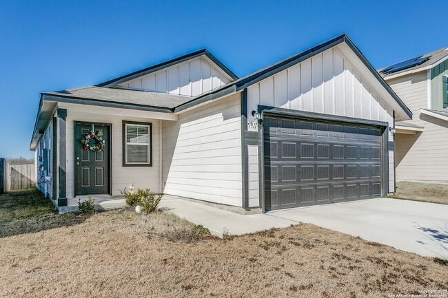 Building Photo - 5911 Bluestem Wy Rental