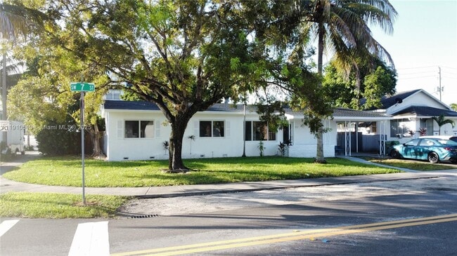 Building Photo - 4700 SW 7th St