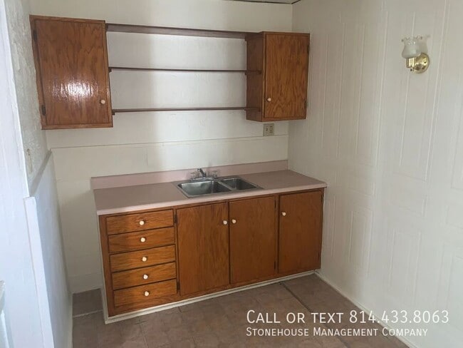 Photo - 418 Huron St Unit 1