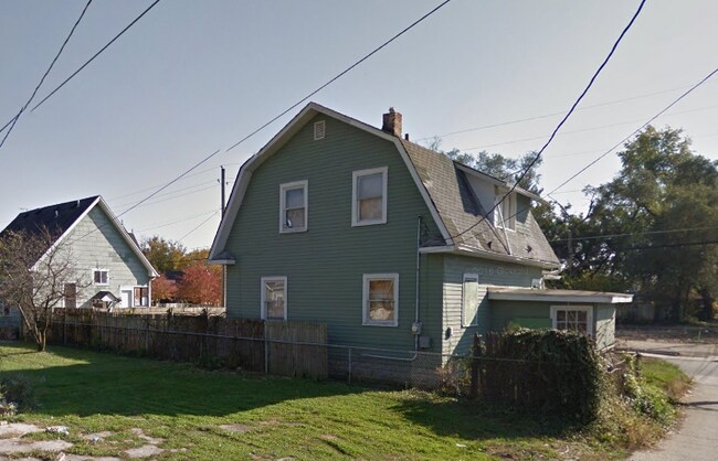 Photo - 2816 E 13th St