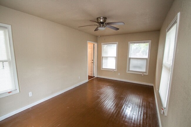 Photo - 930 Poinsettia St Unit 930 Poinsettia