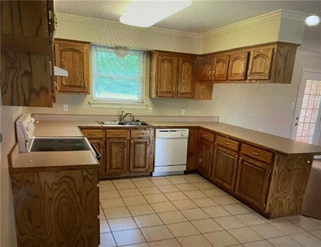 Photo - 319 Desoto Dr