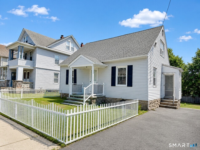 Photo - 163 Beechwood Ave