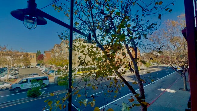 Photo - 1121 40th St Unit 1204