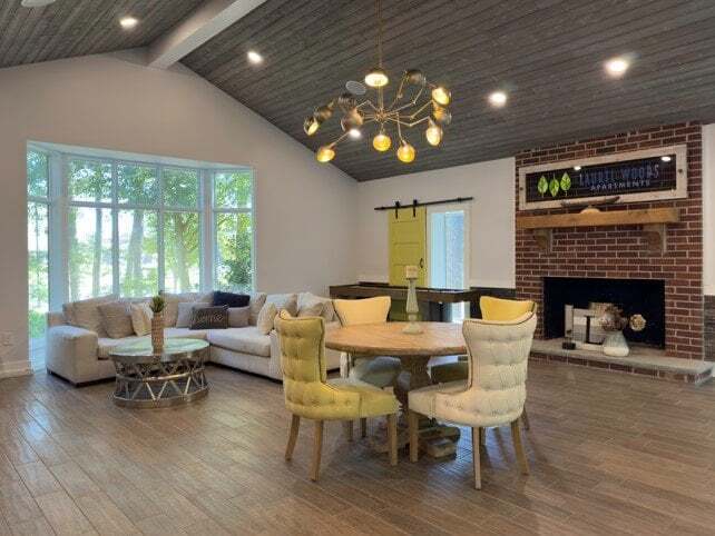 Photo - Laurel Woods Apartments