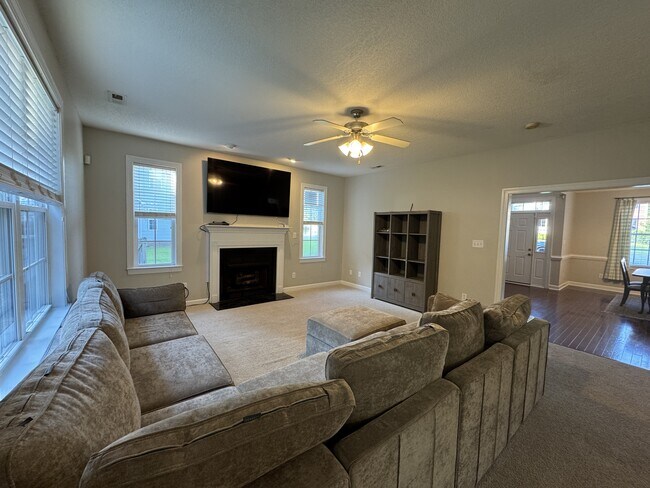 Photo - 217 Stagecoach Dr