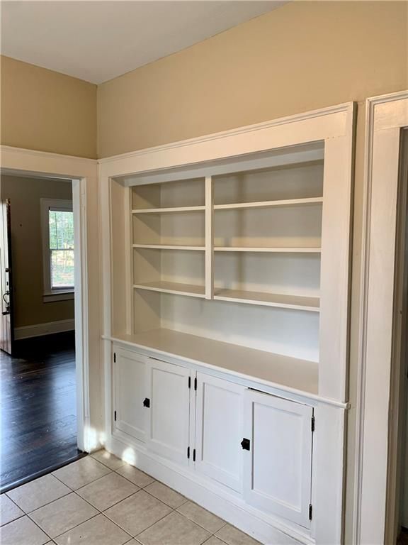 Photo - 293 Springdale Dr NE