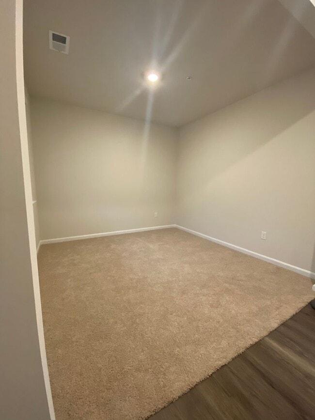 Photo - Beautiful Nearly-New 4 Bedroom, 2.5 Bath H...