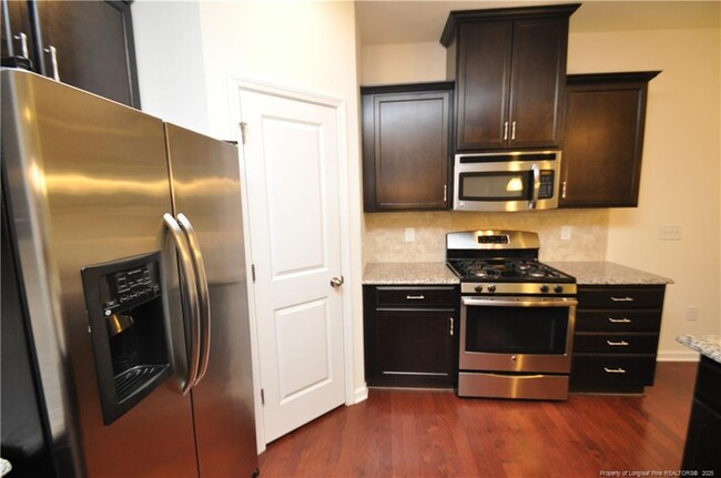 Photo - 643 Briarcliff St Townhome