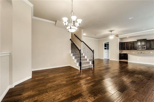 Photo - 2452 Embleton Dr